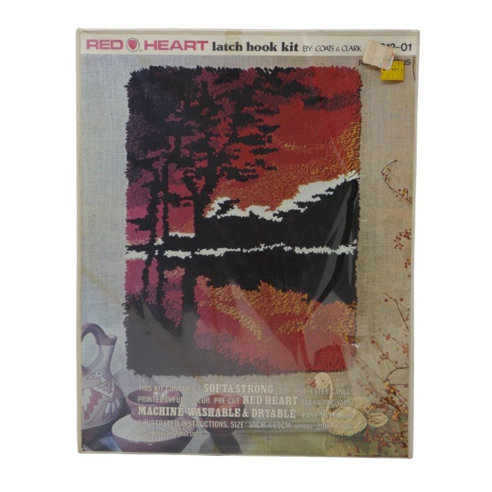 Red Heart Latch Hook Kit by Coats & Clark ~ 20"x27" Reflections #6612-01 SEALED